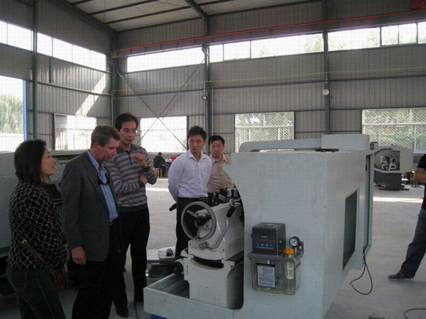 出口形勢喜人，外商來往頻繁